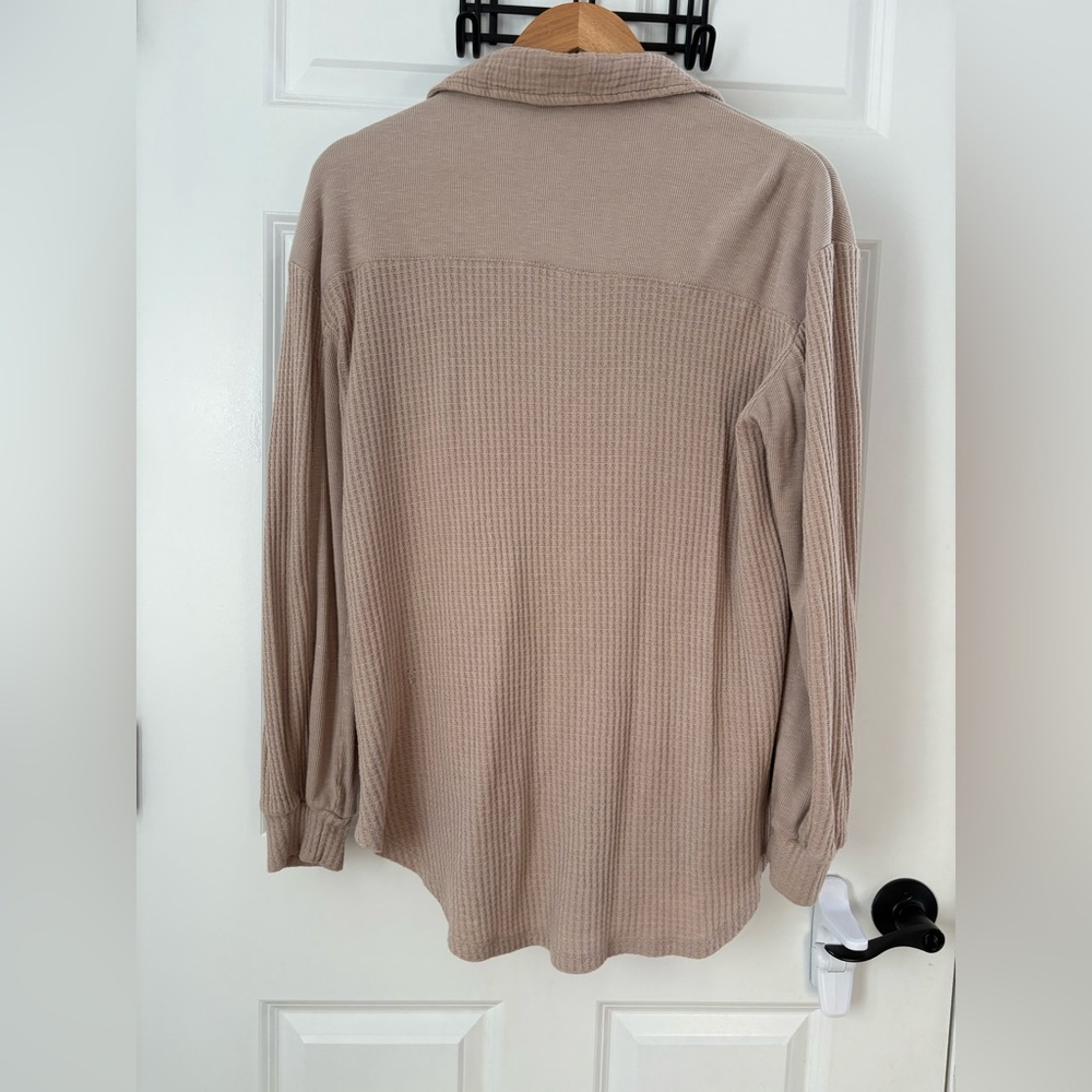 SO button down waffle shirt size M - Picture 4 of 4
